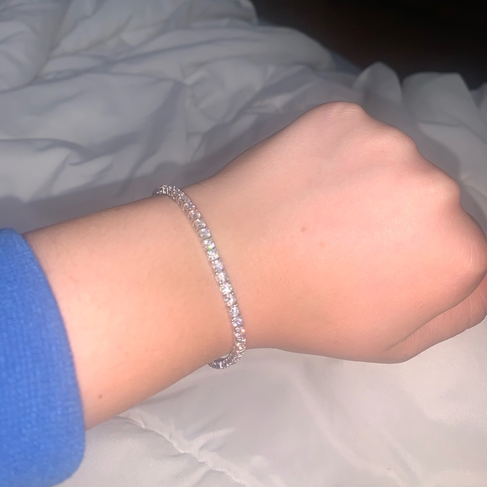 Authentic diamond tennis bracelet